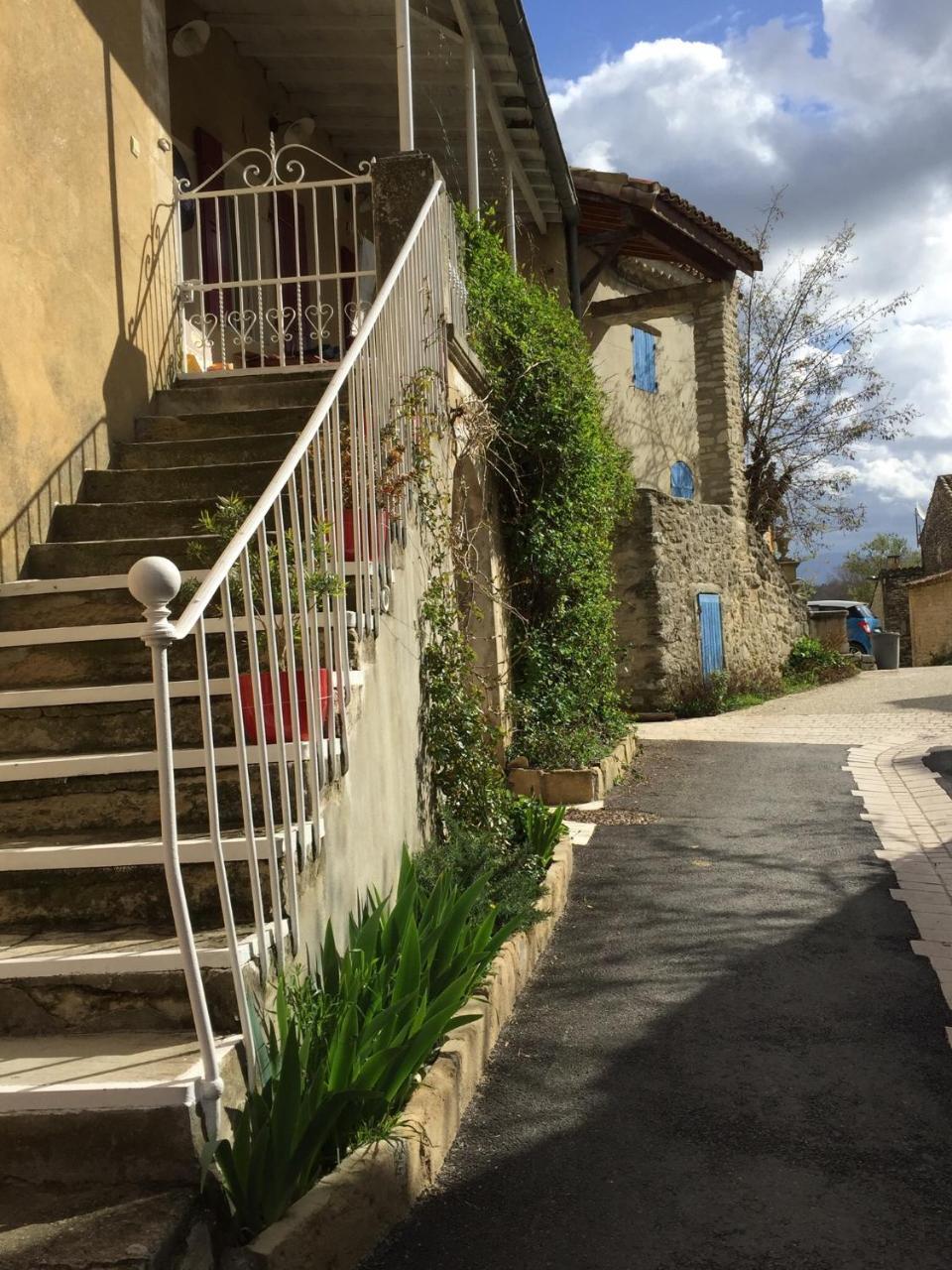 La Salamandre Bleue Chantemerle-lès-Grignan Exterior foto